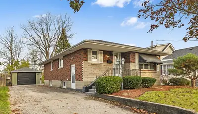 Detached in Oshawa