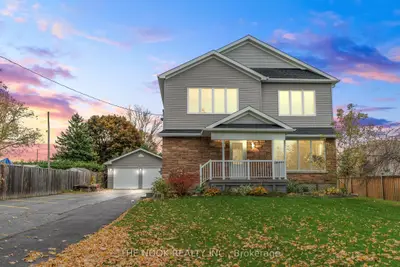 Triplex in Oshawa