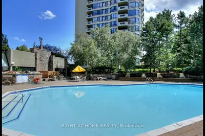 Condo Apartment in Toronto