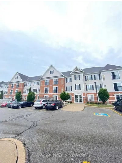 Condo Apartment in Clarington