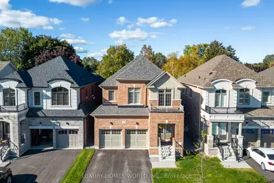 Detached in Oshawa