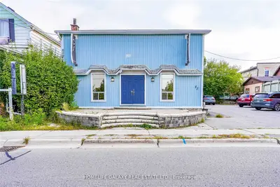 Detached in Oshawa