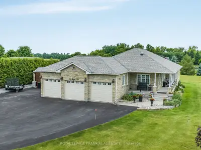 Detached in Scugog