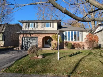 Detached in Scugog