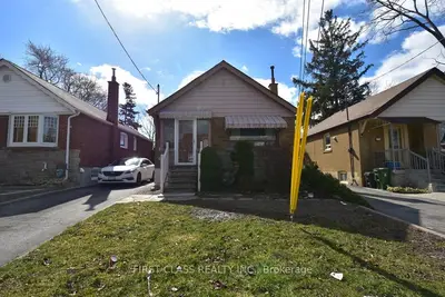 Detached in Toronto