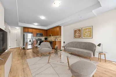 Condo Townhouse in Pickering
