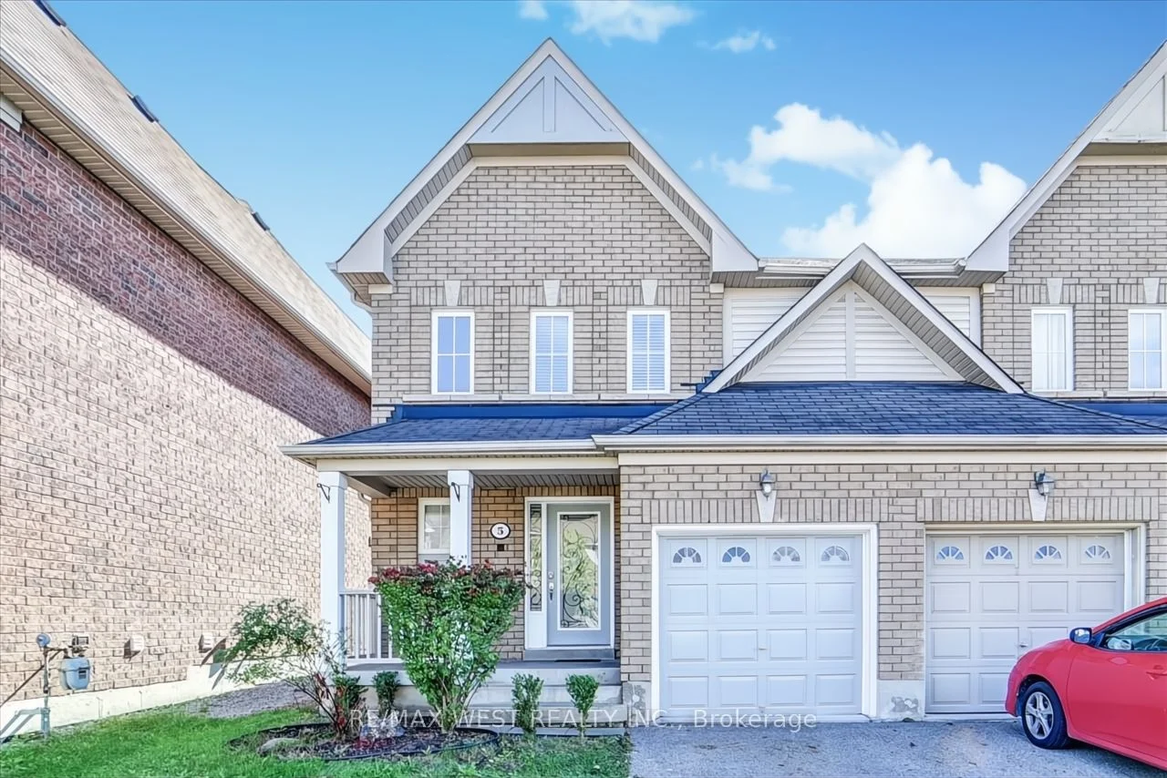 Semi-Detached in Ajax
