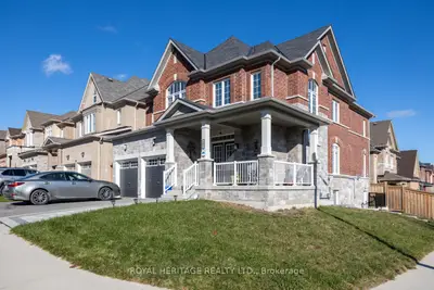 Detached in Clarington