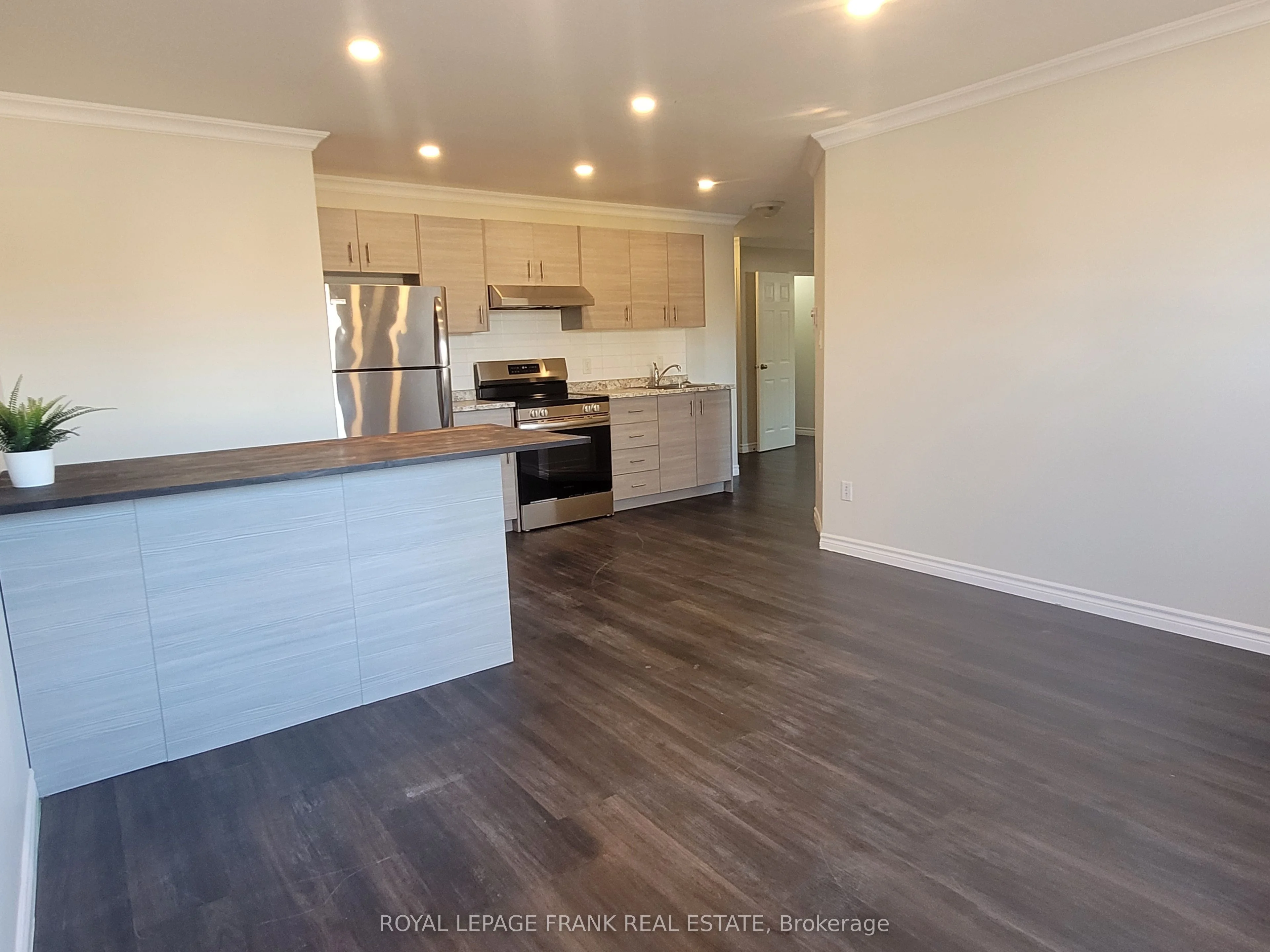 136 King Street #8, Clarington, On L1c 1n7
