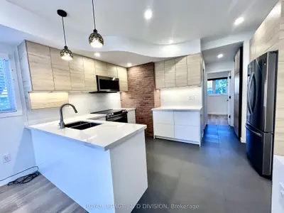 Triplex in Toronto