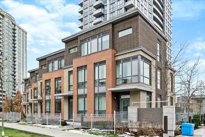 Condo Townhouse in Toronto