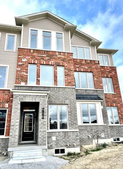 Att/Row/Townhouse in Pickering