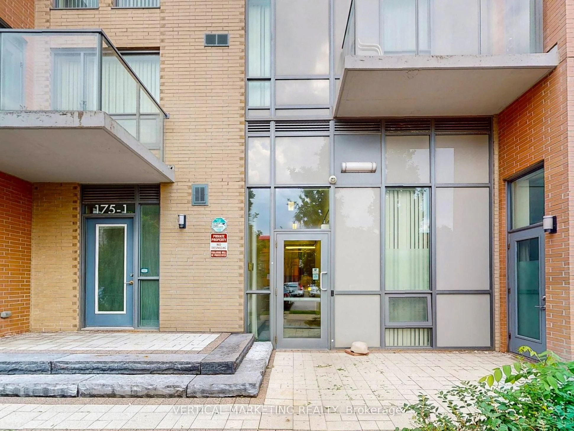 Condo Townhouse in Toronto
