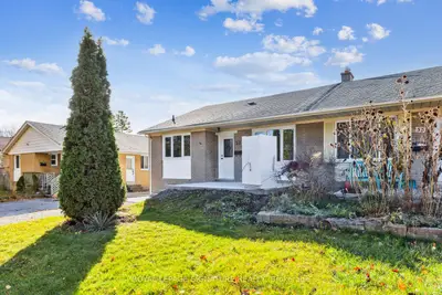 Semi-Detached in Ajax