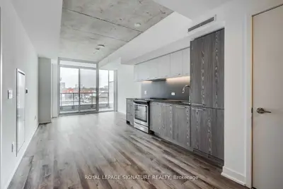 Condo Apartment in Toronto