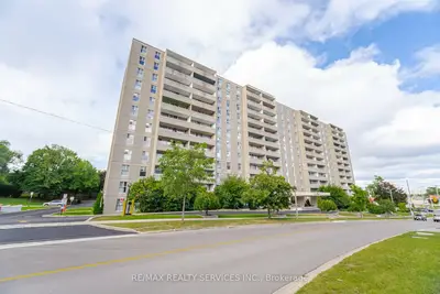 Condo Apartment in Toronto