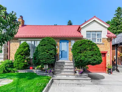 Detached in Toronto