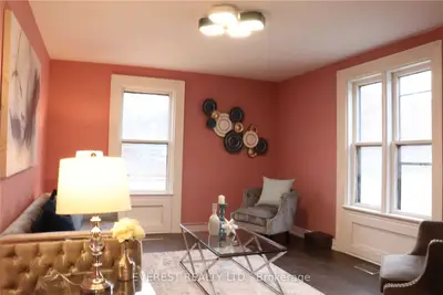 Detached in Oshawa