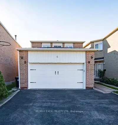 Detached in Toronto