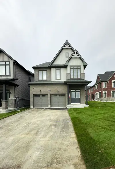Detached in Oshawa