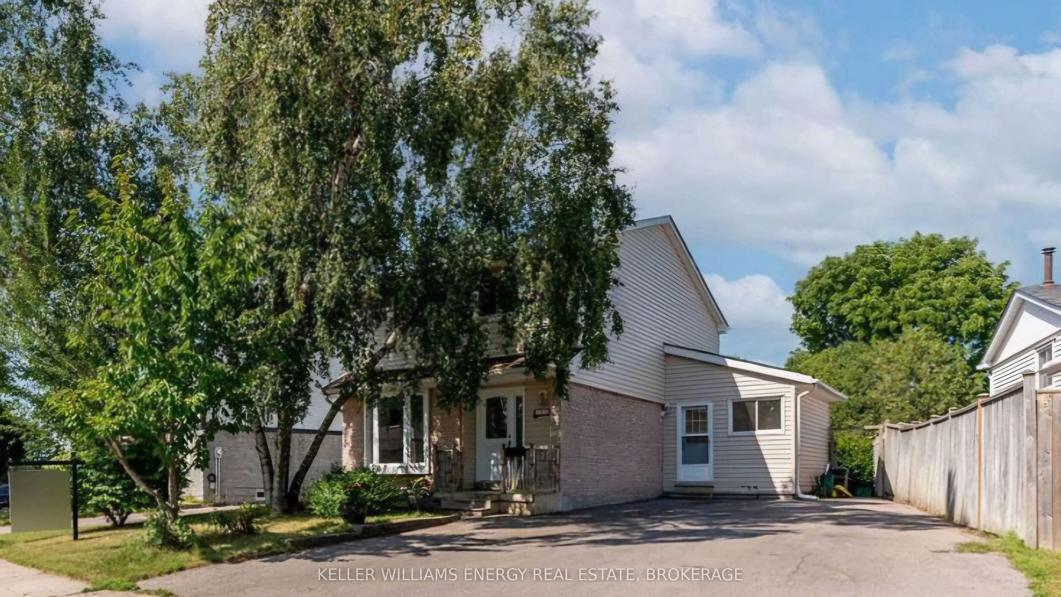 792 Hillcroft Street Lower, Oshawa, On L1g 7h6