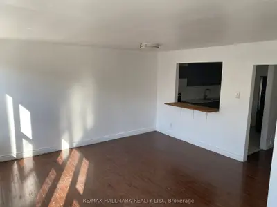 Upper Level in Toronto