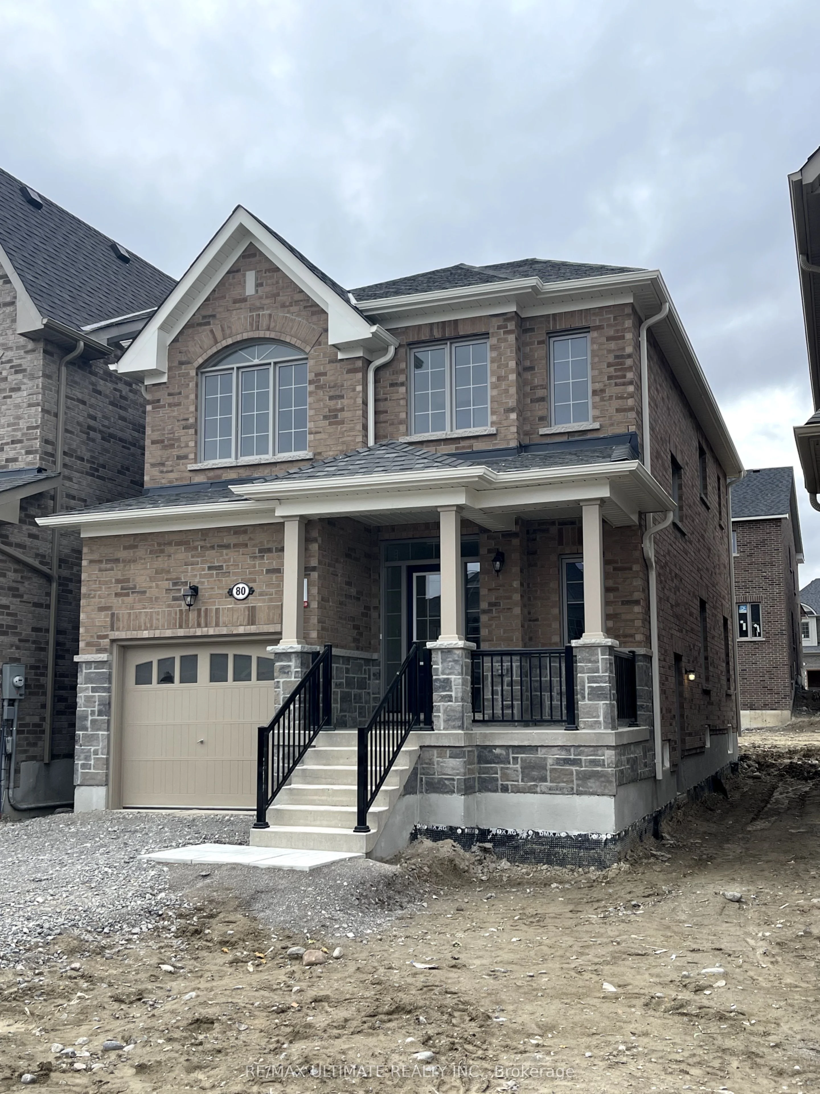 Detached in Scugog
