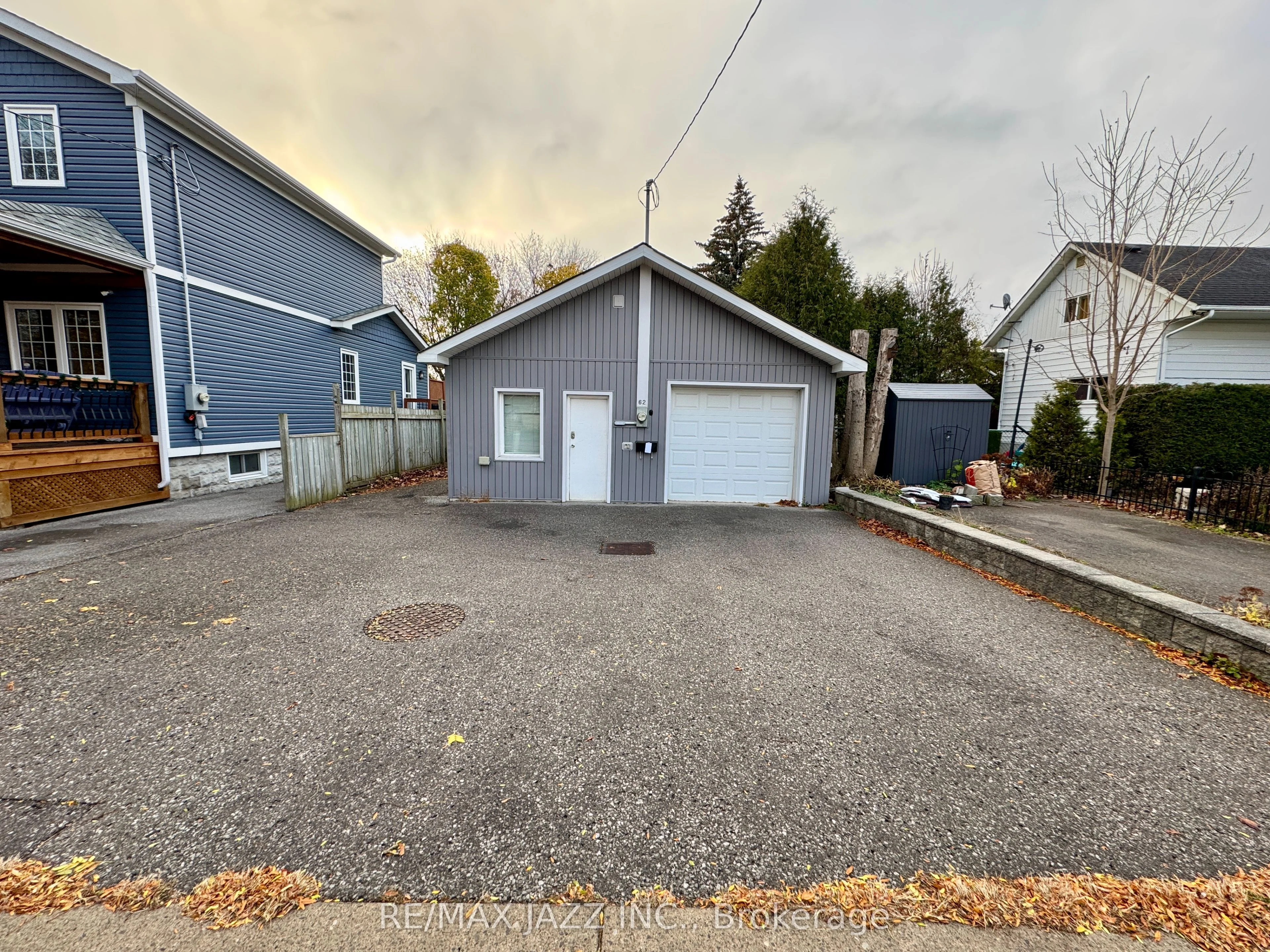 Detached in Oshawa