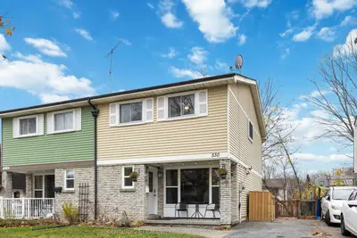 Semi-Detached in Oshawa