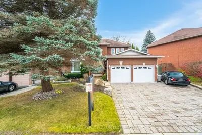 Detached in Pickering