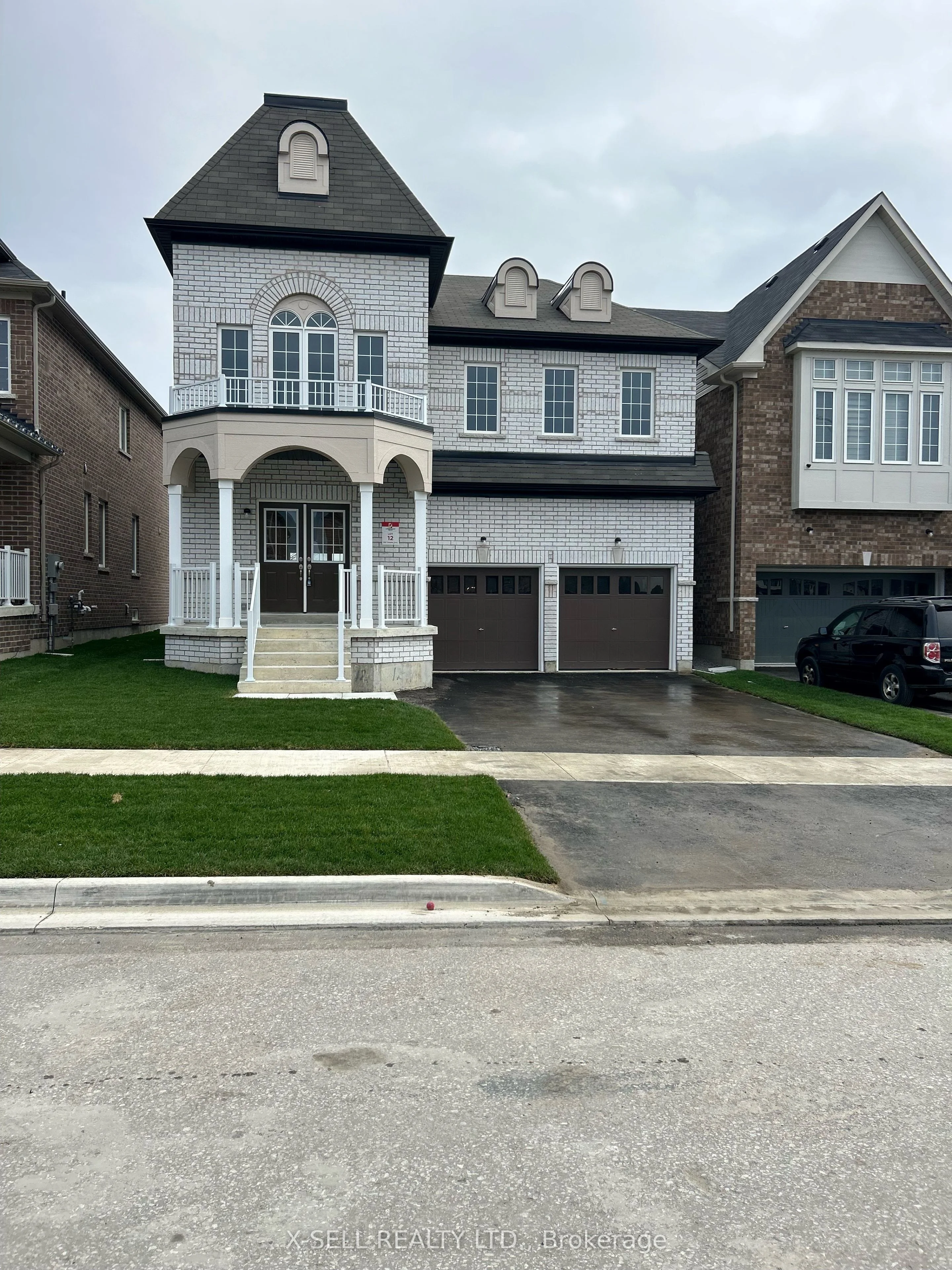 Detached in Oshawa