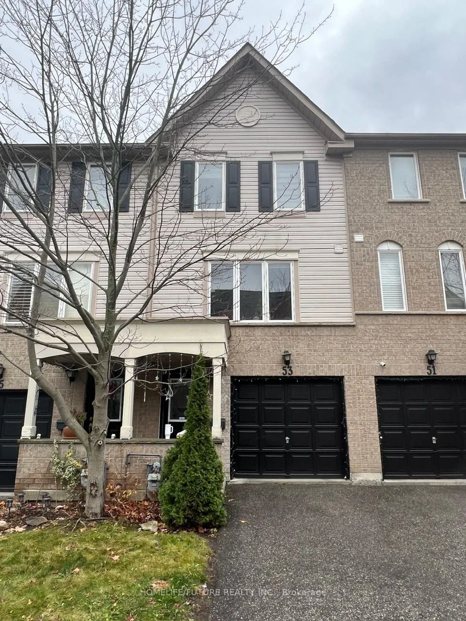 Condo Townhouse in Ajax