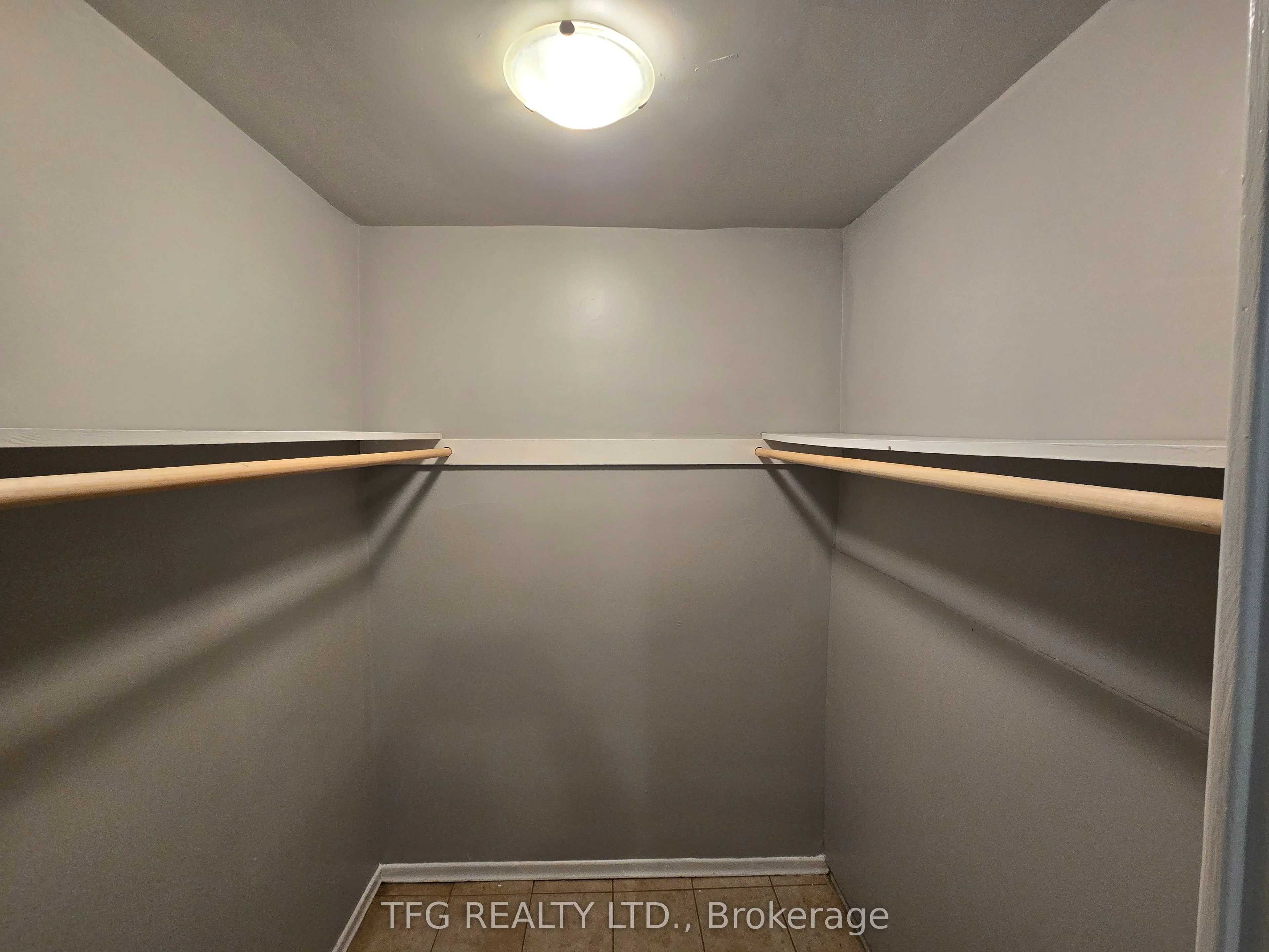 80 William Street W 4, Oshawa, ON L1G 1K2