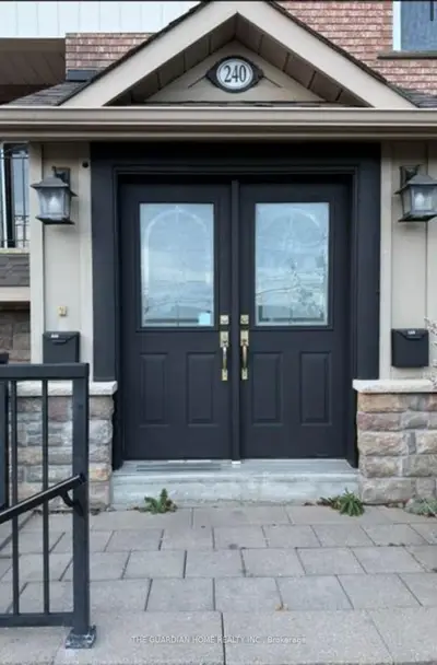 Detached in Pickering
