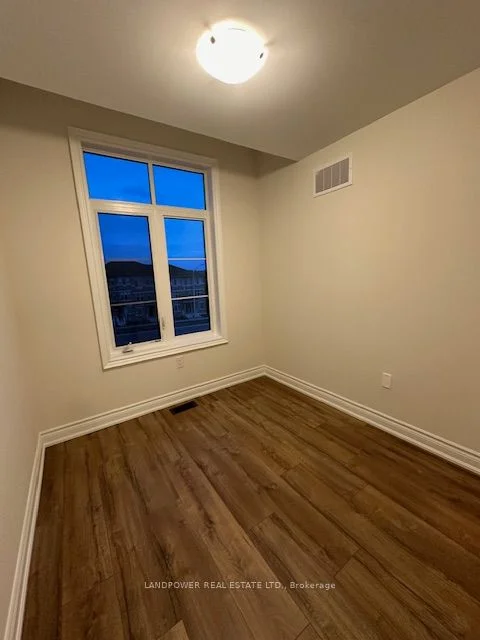Att/Row/Townhouse in Pickering