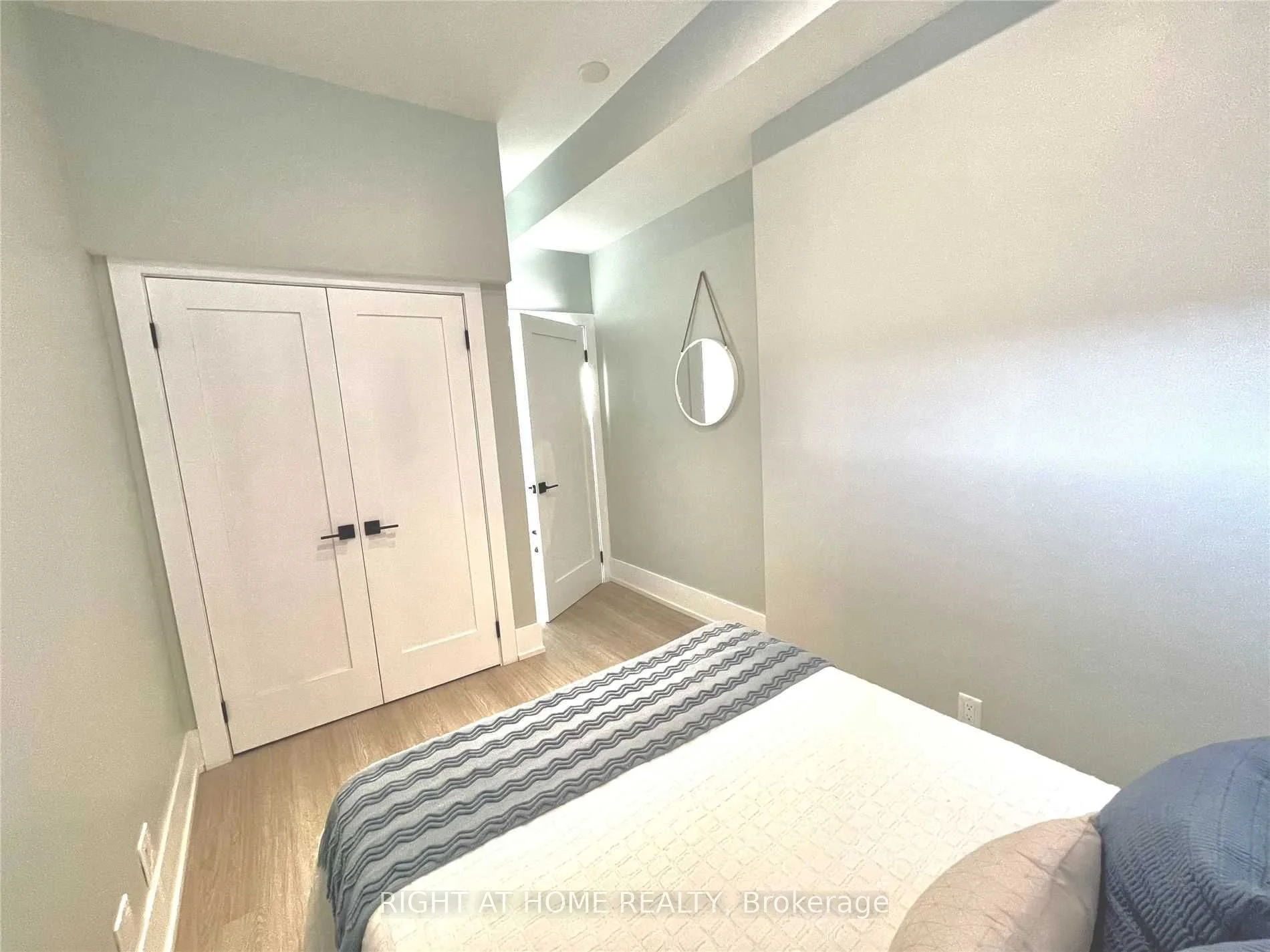 5 Allen ENTIRE PROPERTY Avenue, Toronto E01, ON M4M 1T5