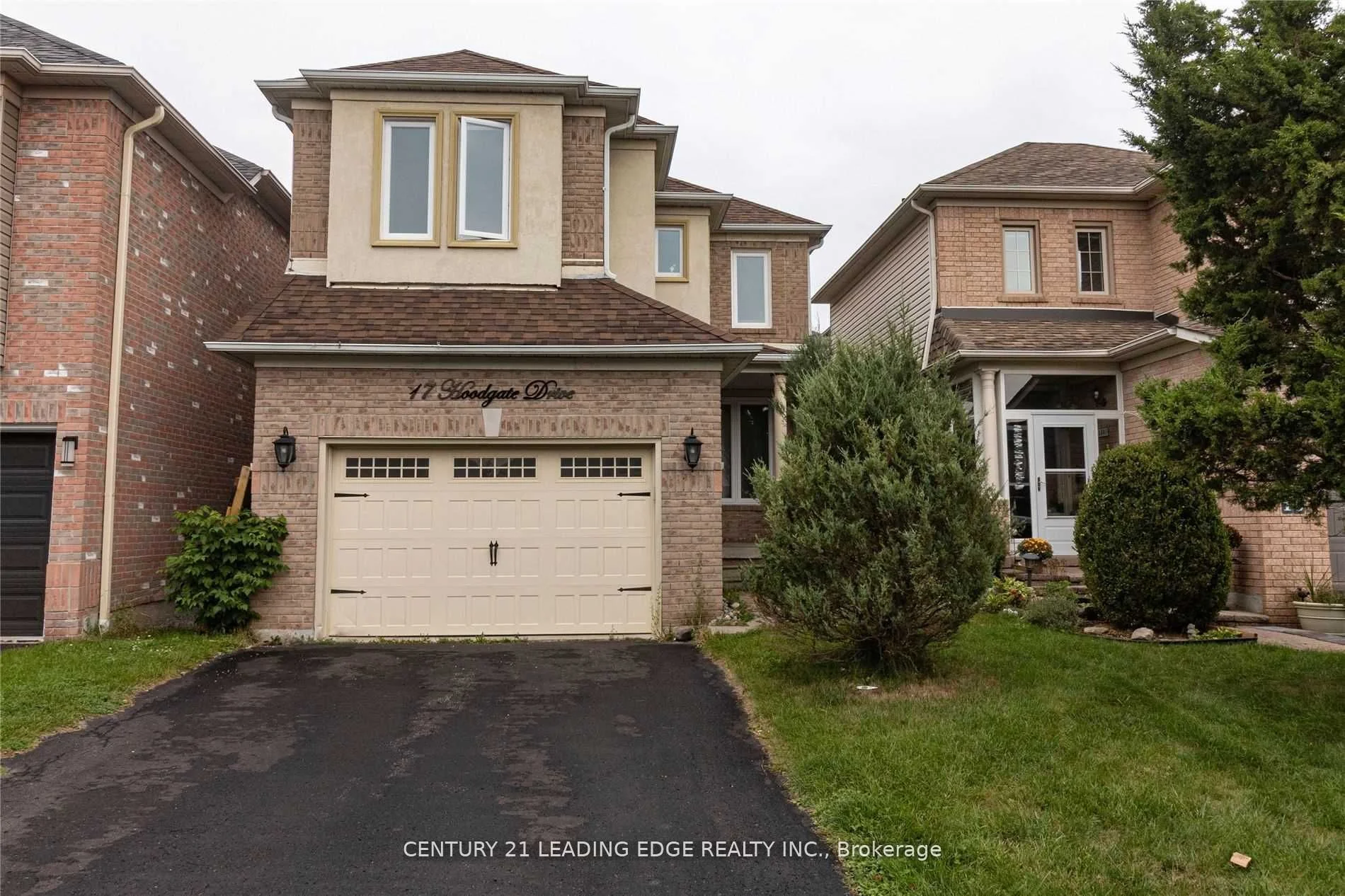 Detached in Whitby