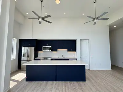 Condo Apartment in Oshawa