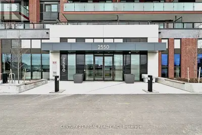 Condo Apartment in Oshawa