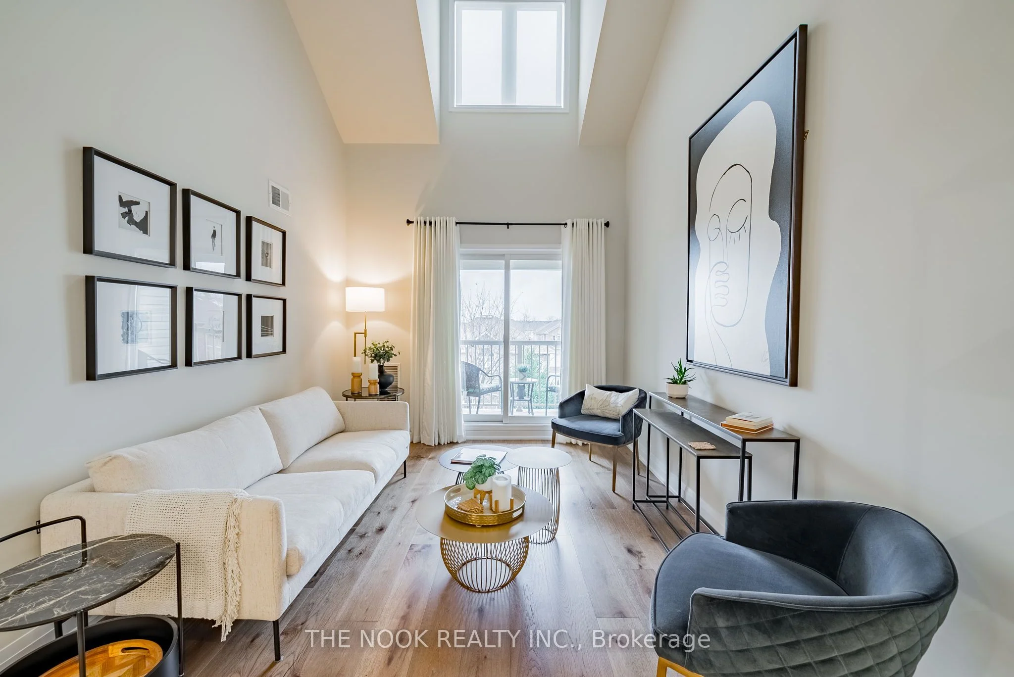 Condo Townhouse in Whitby