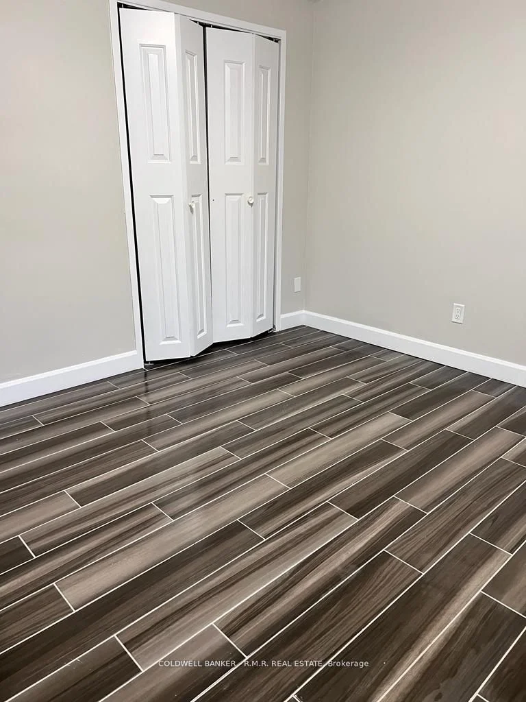 227 Montrave Avenue 1, Oshawa, On L1j 4r9