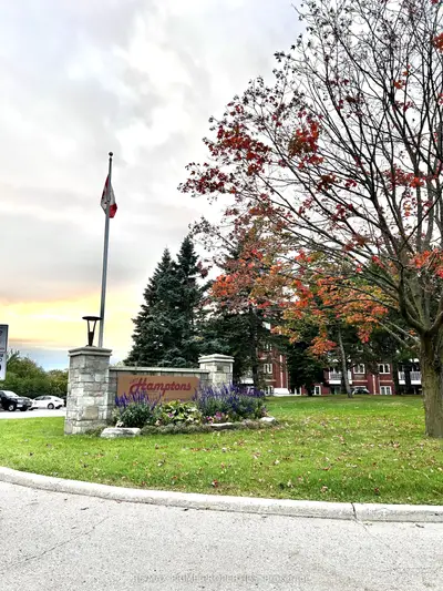 Common Element Condo in Ajax