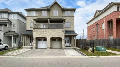 Semi-Detached in Ajax