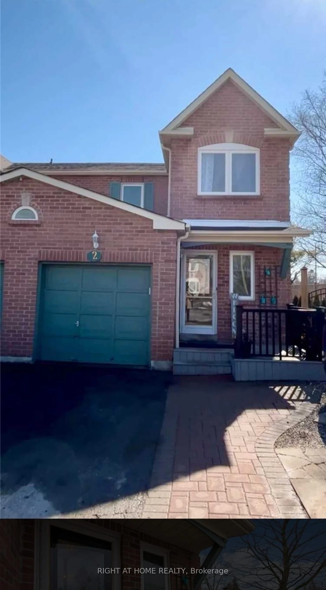 Semi-Detached in Ajax