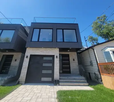 Detached in Pickering