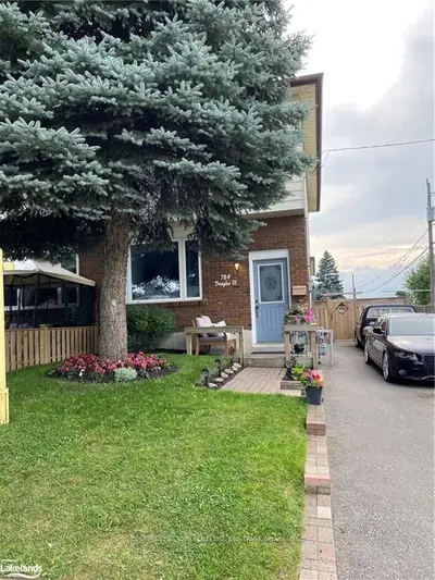 784 DOUGLAS Street, Oshawa, ON L1H 5C9