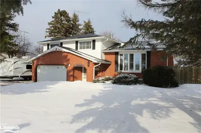 2717 BELLWOOD Drive, Clarington, ON L1B 1L9