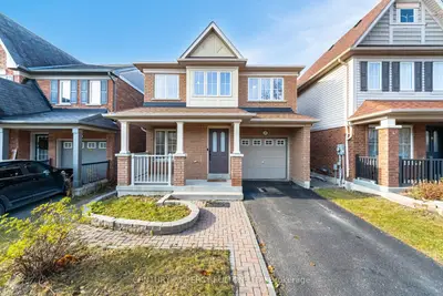 Detached in Oshawa