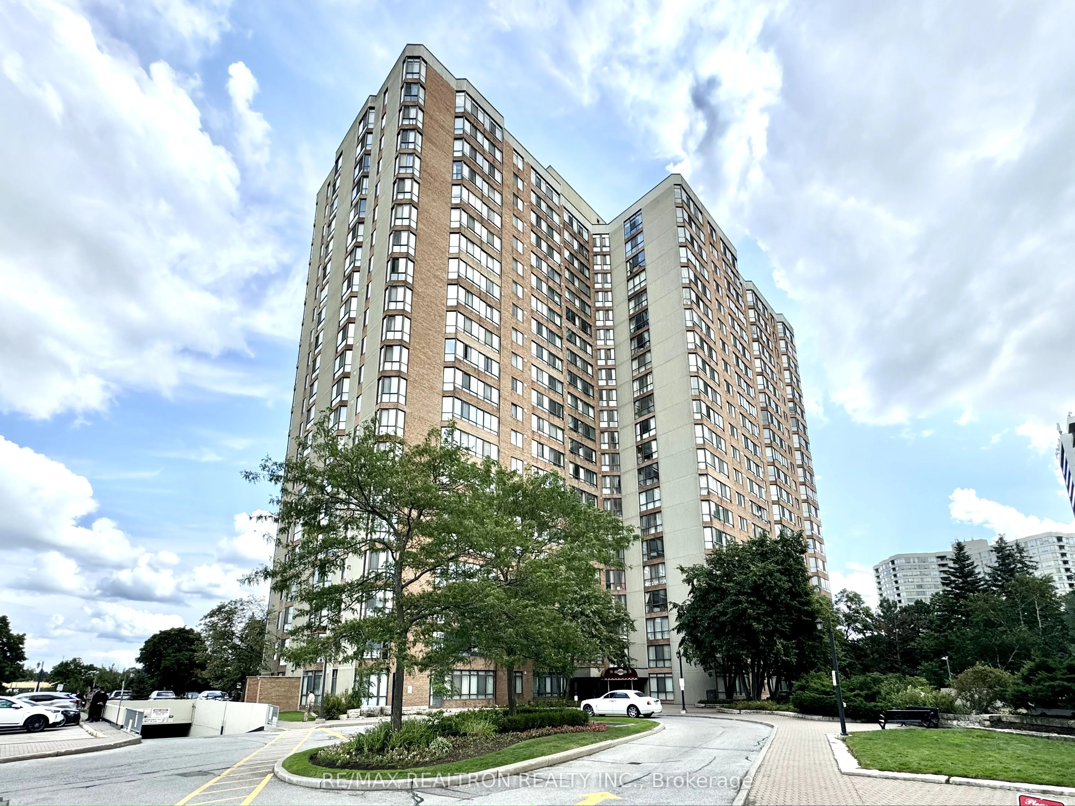 Condo Apartment in Toronto