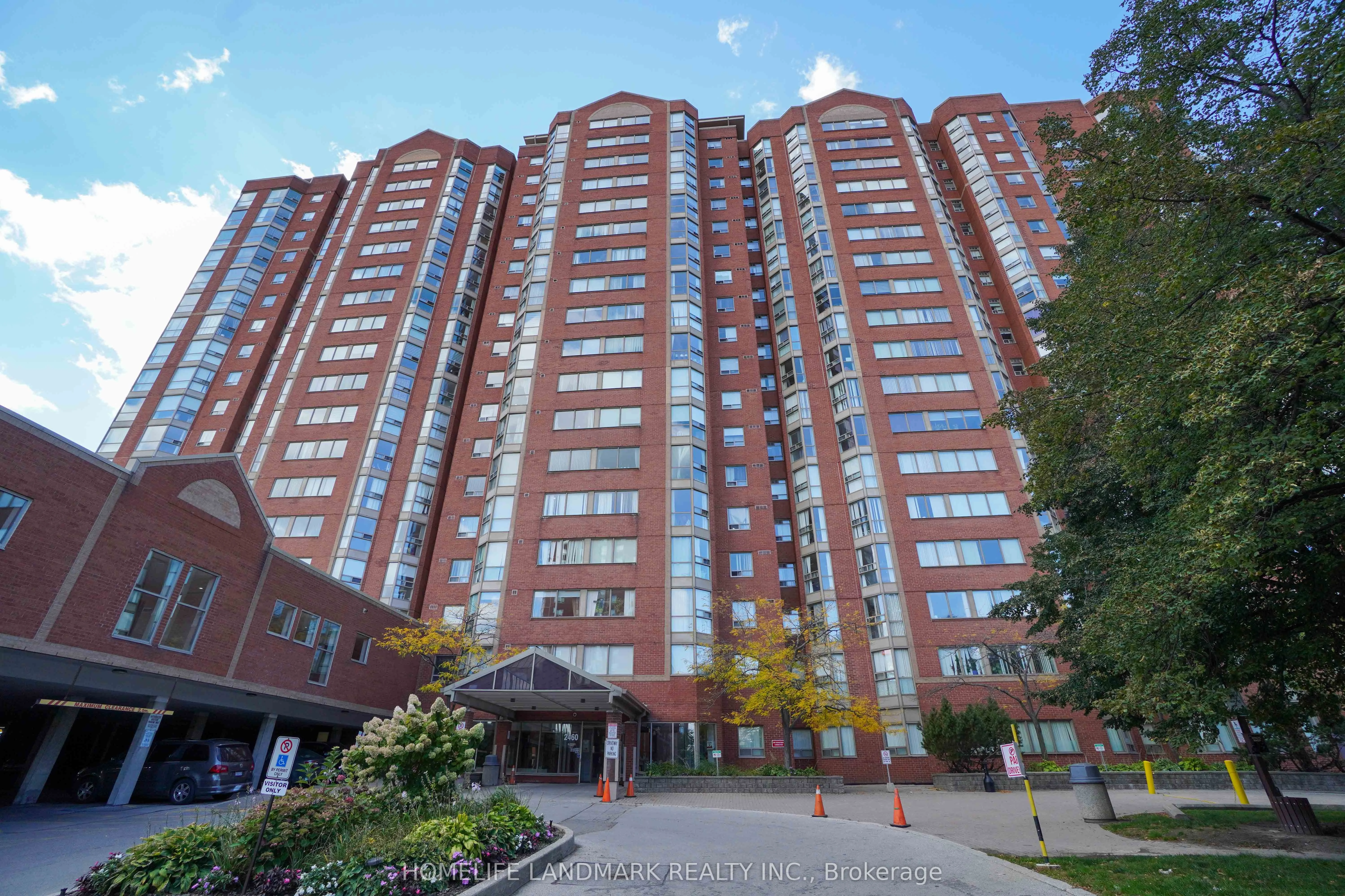 Condo Apartment in Toronto